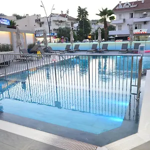 3* Otel Oasis